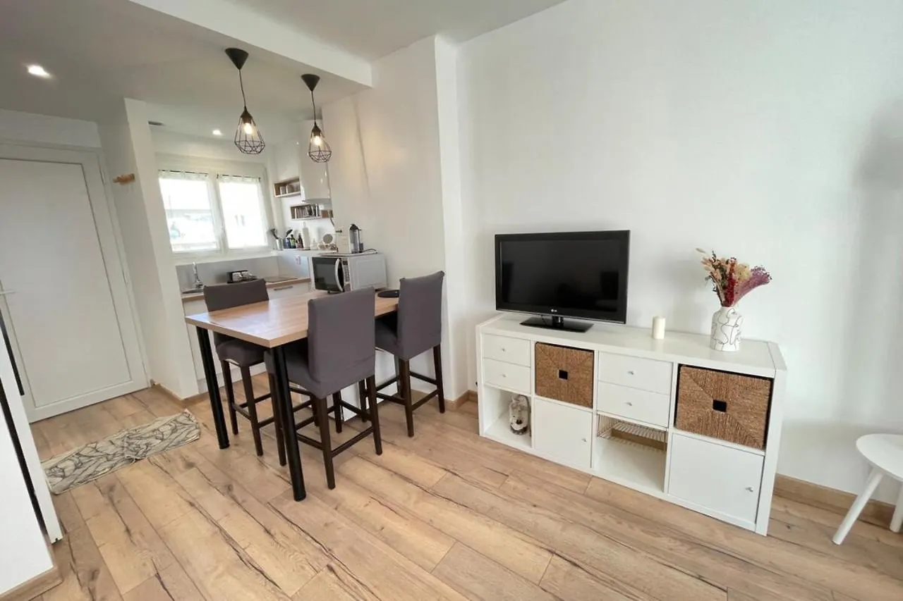 Lumineux Appartement - Centre-Ville Lorient France